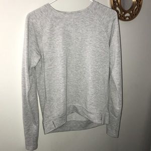 grey long sleeve sweatshirt
